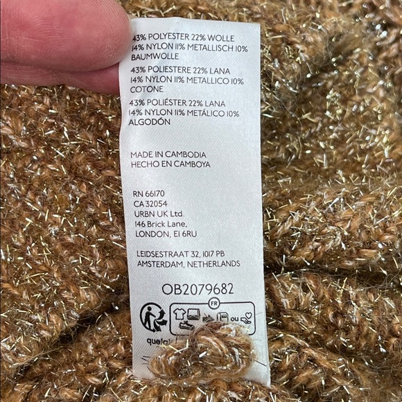 PILCRO Anthropologie Gold Sparkle Turtleneck Cable Knit Crop Sweater Size SM - Picture 10 of 13